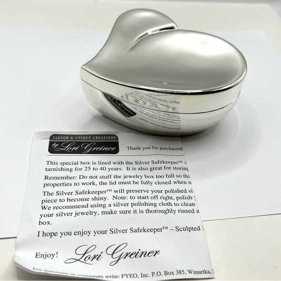 Jewlery Box Trinket Silver  Safekeeper™ Silvertone Sculpted  Heart ❤️ Box - Picture 4 of 12